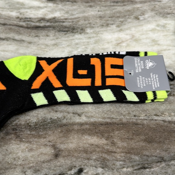 NWT Disney Parks Star Command XL-15 Buzz Lightyear Crew Socks Size 6-12 2 Pairs - Picture 2 of 7